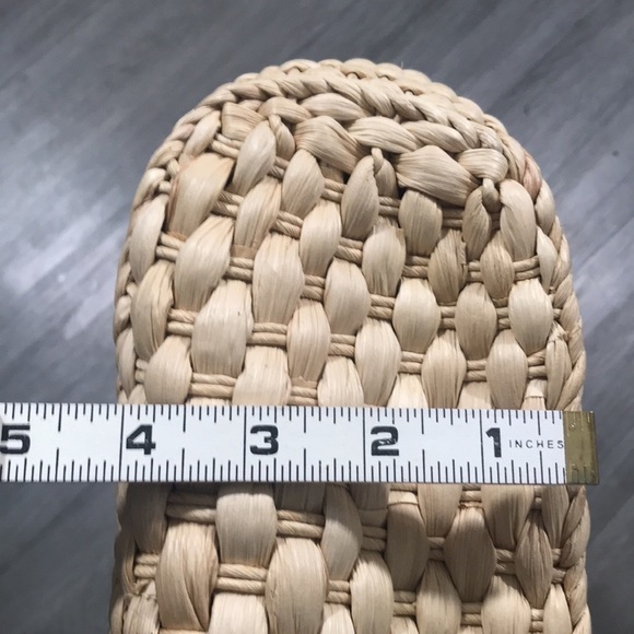 Brighton HandBag With Flowers Red Straw & Leather Tote 13"L x 5"W x 9"H - Picture 8 of 12